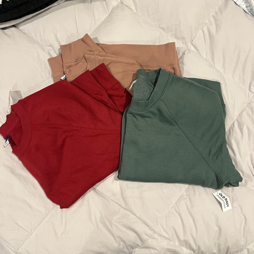 Woman’s old navy sweaters